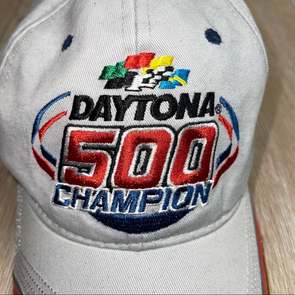 2005 47th Annual Daytona 500 Champion Hat Gatorade Victory Lane Edition. - Picture 2 of 12